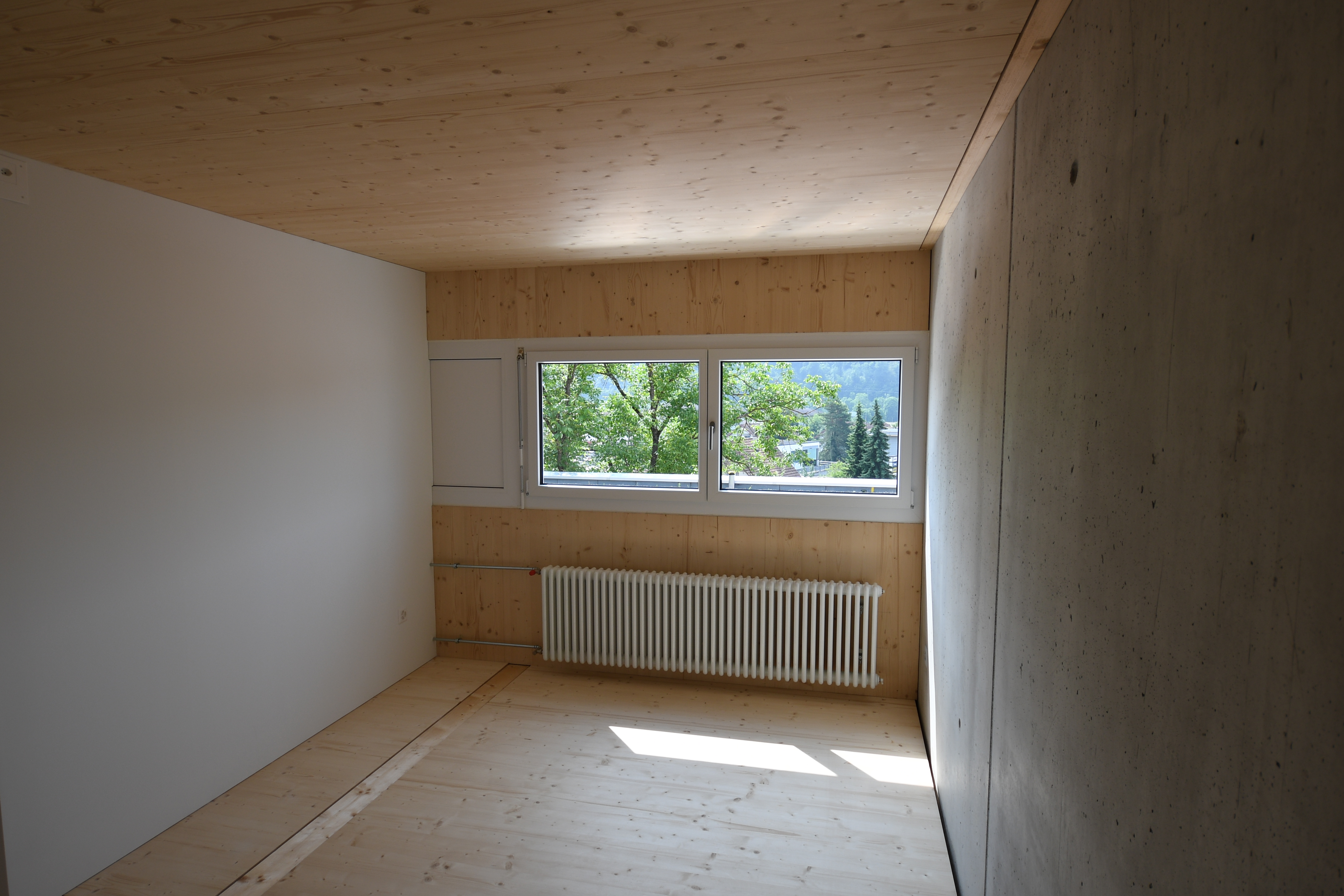 Grosses Zimmer