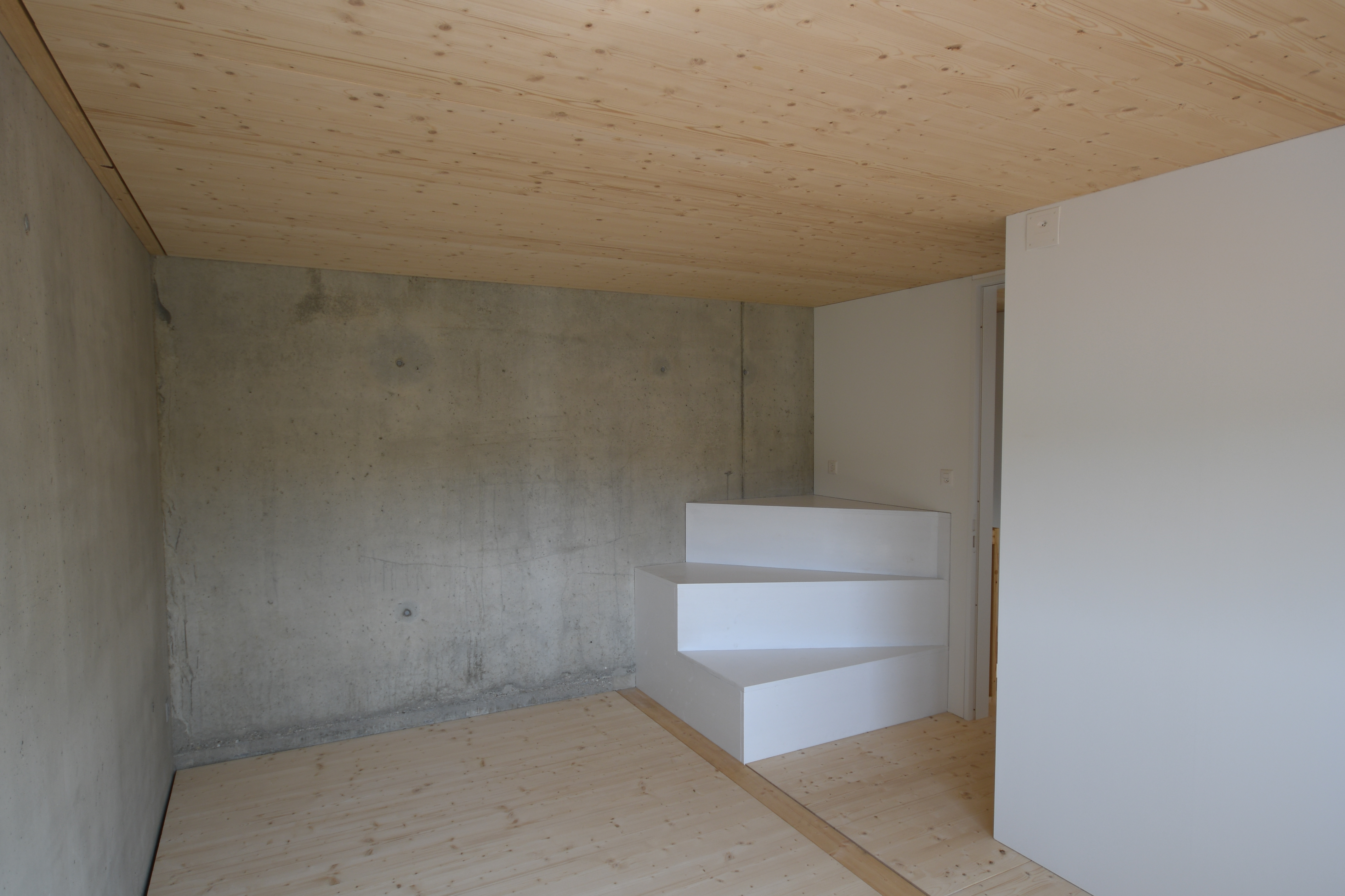 Grosses Zimmer